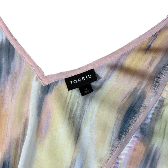Torrid Frayed Hem Paint Effect Tank Blouse Size 3 - Picture 2 of 4